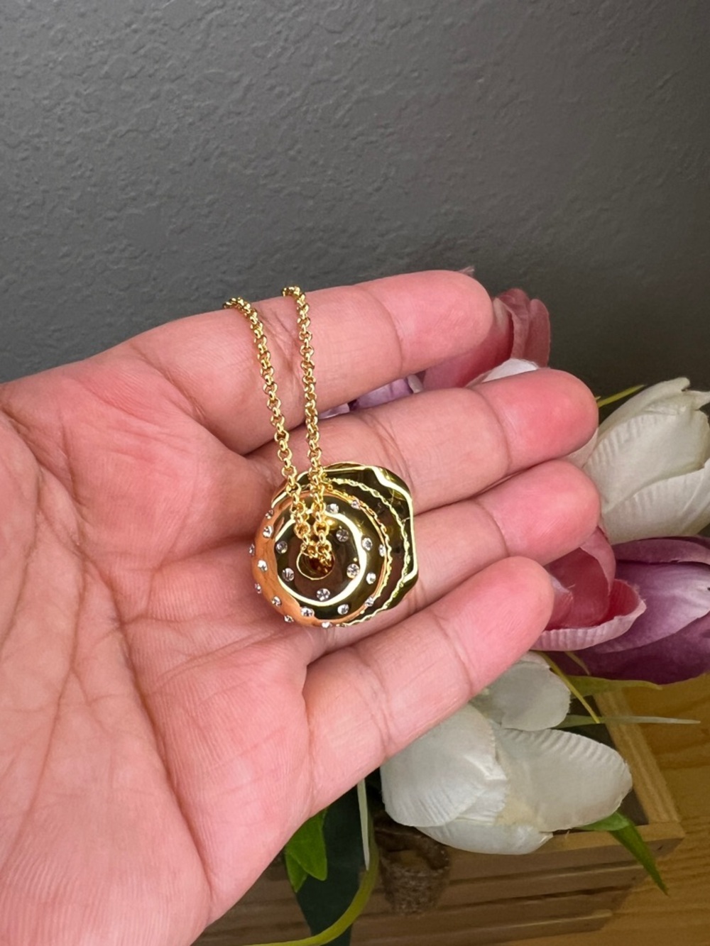 Kate Spade Fast Food Burger Pendant Necklace - Picture 7 of 8